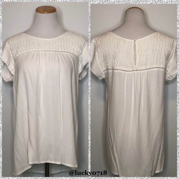 Joie White Annis Pintuck Back Keyhole Top Sz S - Picture 4 of 8